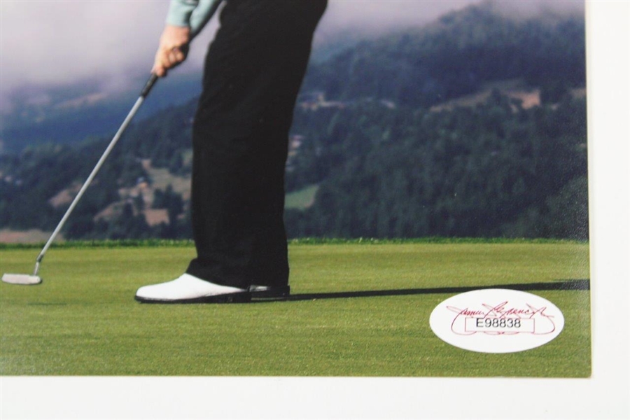 Rory McIlroy Signed Putting with Mountains Background 8x10 Photo JSA #E98838