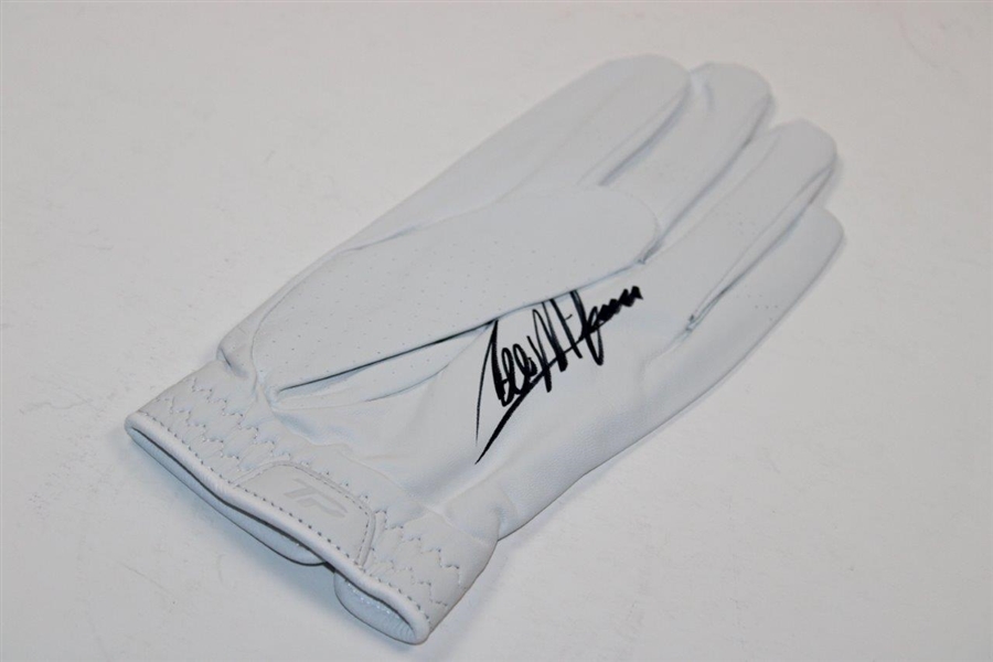 Colin Morikawa Signed LH White TaylorMade Golf Glove JSA ALOA