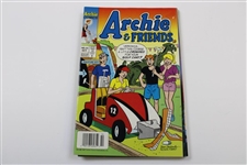 Lot of Eight (8) 1980s & 1990s Comics Including Richie Rich