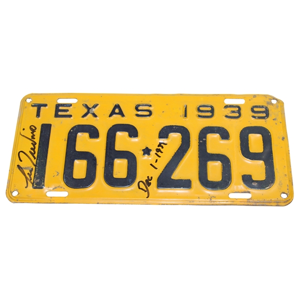 Lee Trevino Signed 1939 Texas License Plate With  Dec1 1929 Birth Inscription JSA ALOA