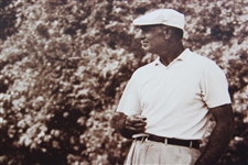 Ben Hogan Signed Leaning On A Golf Club Photo JSA# BB46926