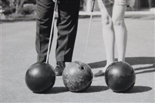 Jack Nicklaus & Barabara Nicklaus Original 1964 Putting Bowling Balls B&W Photo