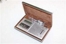 Hale Irwin's 1981 Masters Tournament Contestant Gift - GE Quartz LCd Clock/Radio