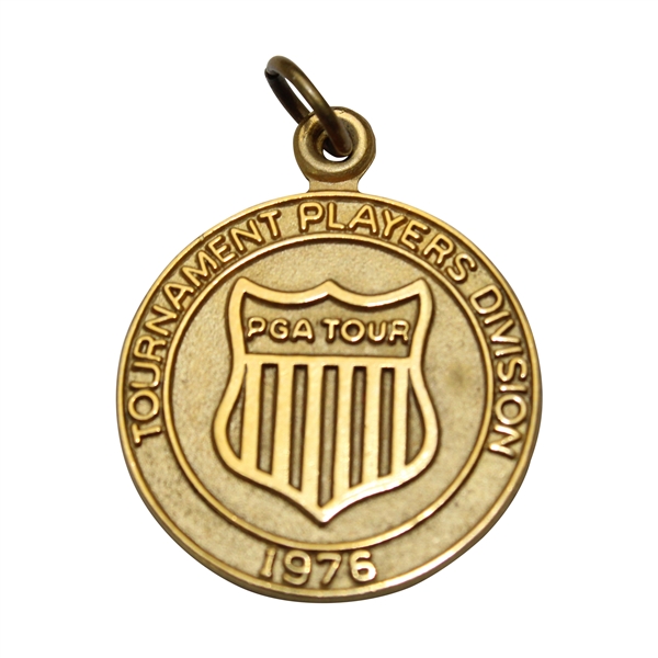 Hale Irwins 1976 PGA Tour 10k Gold Pin