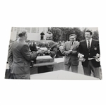Arnold Palmer & Jack Nicklaus 1967 Wire Photo in Spanish