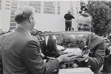 Arnold Palmer & Jack Nicklaus 1967 Wire Photo in Spanish
