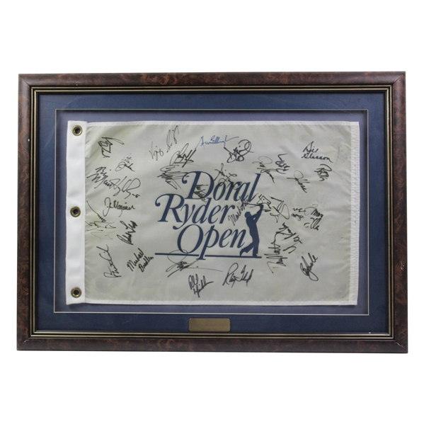 Phil Mickelson, Vijay Singh & 27 others Signed Doral Ryder Open Framed Flag JSA ALOA