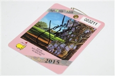Jordan Spieth Signed 2015 Masters Tournament SERIES Badge #Q03211 JSA ALOA