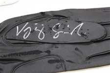 Spieth, Langer, Mickelson & Five (5) other Masters Champions Signed Golf Gloves JSA ALOA