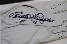 Spieth, Langer, Mickelson & Five (5) other Masters Champions Signed Golf Gloves JSA ALOA