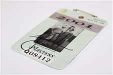 Tiger Woods Signed 2001 Masters Tournament Series Badge #Q08412 JSA #YY11935