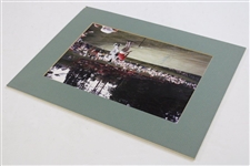 Ben Crenshaw Signed Color Chipping Photo at The Masters - Matted JSA ALOA