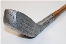 The Mills Straight Face BB Model Medium Lie Brassie W/ Shaft Stamp