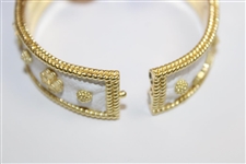 Masters Tournament Capucine De Wulf Icon White Bangle