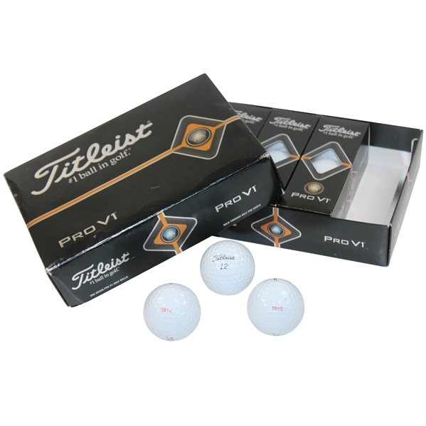 Tom Bradys Personal Dozen Titleist Pro V1 Golf Balls Stamped TB12 with Letter