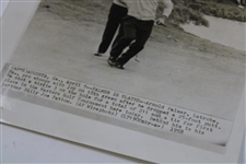 1958 Arnold Palmer on 18th Green Masters AP Wire Photo