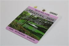 Gary Player Signed 2009 Masters Series Badge #Q06992 w/Years Won JSA ALOA 