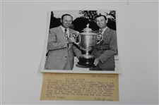 Ben Hogan Signed B & W Photo Receiving The Pga Trophy Norwood Hills 1948 JSA ALOA