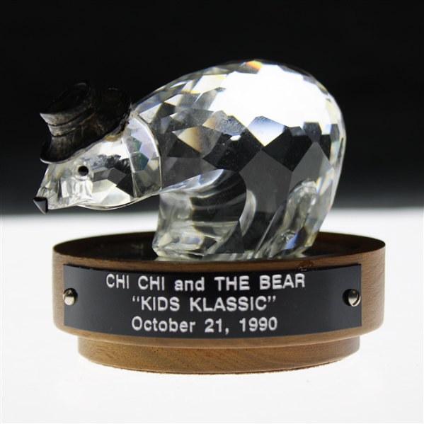 Chi Chi Rodriguezs 1990 Chi Chi and The Bear Kids Klassic" Glass Bear Trophy