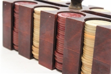200 Clay Poker Chips With Golfers On Both Side With Wood Holder