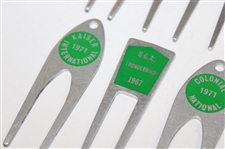 Eight (8) Tournament Contestant Green Label Divot Tools - 1967, 1970 & 1971 - Charles Coody Collection
