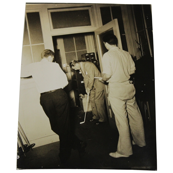 c.1930s Original Photo of Horton Smith Putting Setup in Office