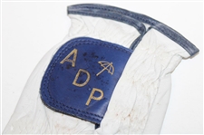 Classic Arnold Palmer 'ADP' Left Handed White w/Navy Golf Glove in Excellent Condition