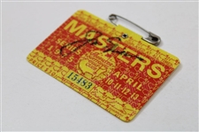 Jack Nicklaus Signed 1975 Masters Tournament SERIES Badge #15483 JSA ALOA