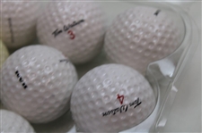 Tom Watson Signed Sports Illustrated Cover Only & 12 Tom Watson Golf Ball JSA ALOA