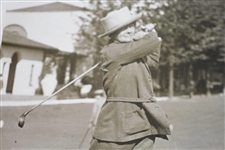 1923 Wire Photo of Mrs. Ronald Barlow 'Oldest Player in Women's National Golf Tourney'