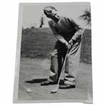 Paul Runyan 1937 International News Putting Photo