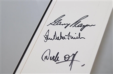 Gary Player & 2005 Presidents Cup International Team Signed Matted Cutout JSA ALOA