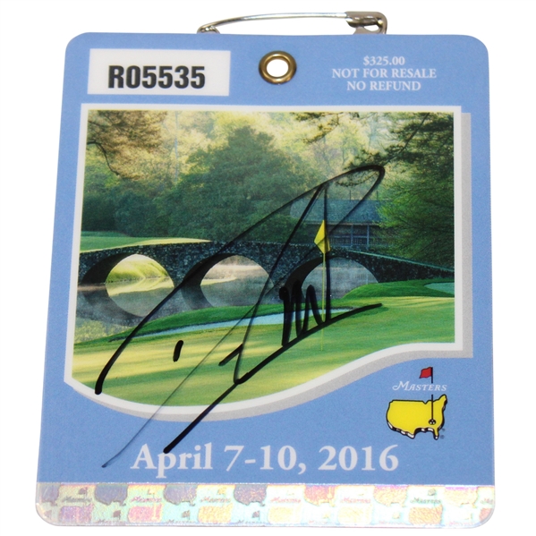 Danny Willett Signed 2016 Masters Tournament SERIES Badge #R05535 JSA ALOA