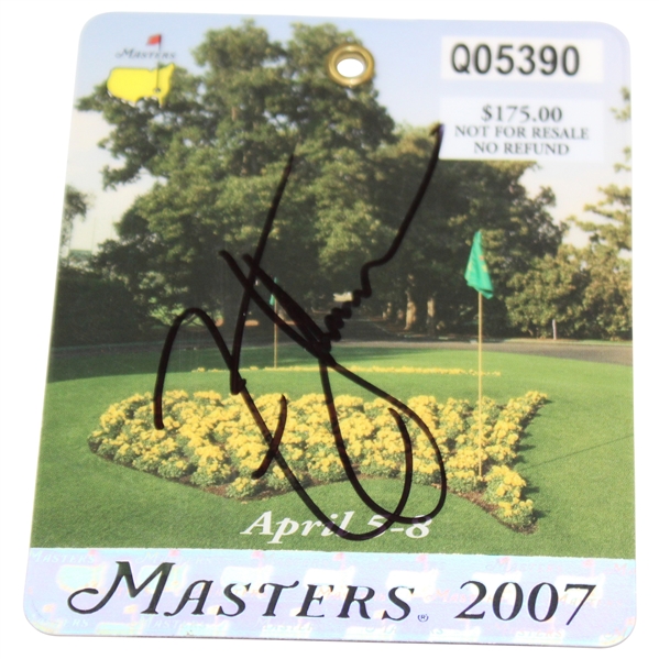 Zach Johnson Signed 2007 Masters Tournament SERIES Badge #Q05390 JSA ALOA