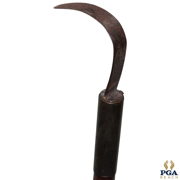 Vintage Hook Club w/Wooden Handle 