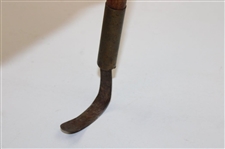 Vintage Hook Club w/Wooden Handle 