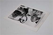 Press Photo Jack Nicklaus Looks At 1971 PGA Trophy