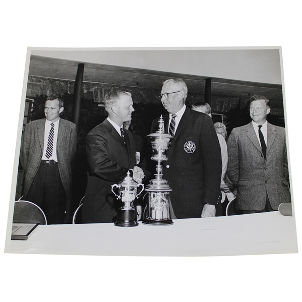 Jack Nicklaus Receives 1961 US Amateur Trophy Original Julian P. Graham Photo 