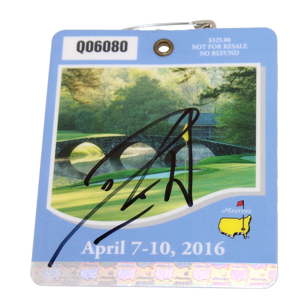 Danny Willett Signed 2016 Masters Tournament SERIES Badge #Q06080 JSA ALOA