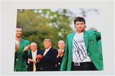 Bubba Watson Signed 2012 Masters Flag & Signed Photo JSA ALOA