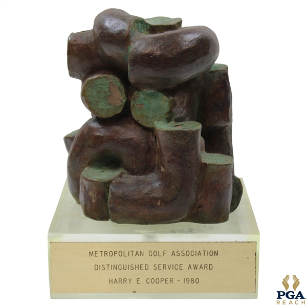 Harry E. Coopers 1980 Metropolitan Golf Association Distinguished Service Award