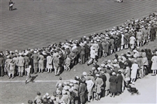 Bobby Jones 1930 The Amateur at St. Andrews 18th Green Putt Photo - Historic Image