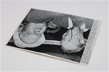 1965 Jack Nicklaus & Dad Charles Nicklaus 'Big Bear Just a Cub to His Daddy' Masters Press Photo