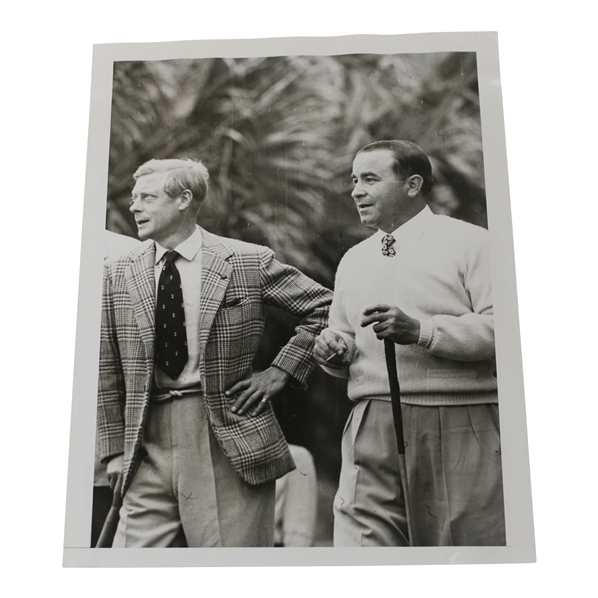 1941 The Duke & Sarazen Watch Bobby Jones Hit at Red Cross Event Wire Photo