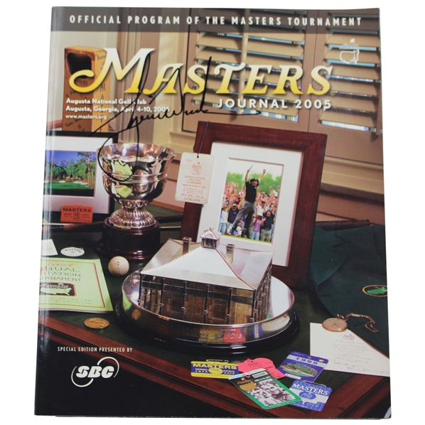 Tiger Woods Signed 2005 Masters Tournament Journal JSA ALOA