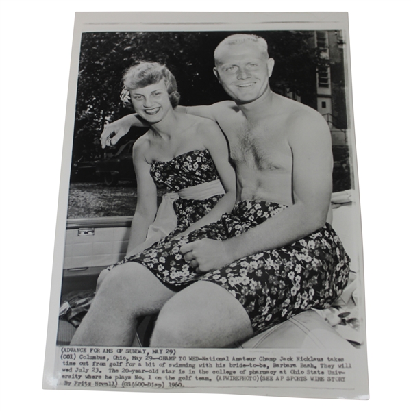 1960 Jack Nicklaus & Barbara Nicklaus Swimming with Bride To Be Press Photo