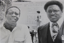 1978 Lee Elder with NFL WR Odell Barry at Houston Open Press Photo