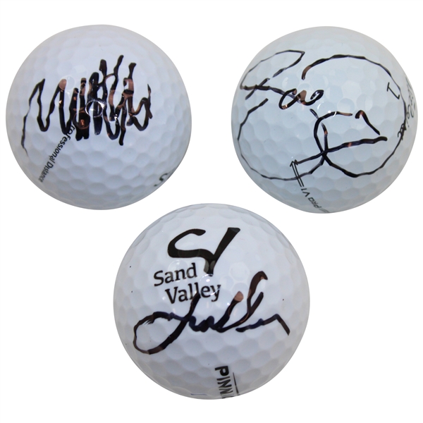 Jordan Spieth, Matthew Fitzpatrick & Jason Day Signed Logo Golf Ball JSA ALOA