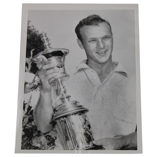 1954 Arnold Palmer with US Amateur Championship Trophy United Press Photo