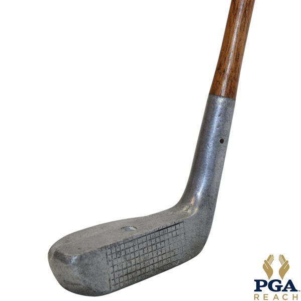 The New Mills Medium Lie Ray Model U S Design Patent 602515 Standard Golf Co F1280 Sunderland England Putter